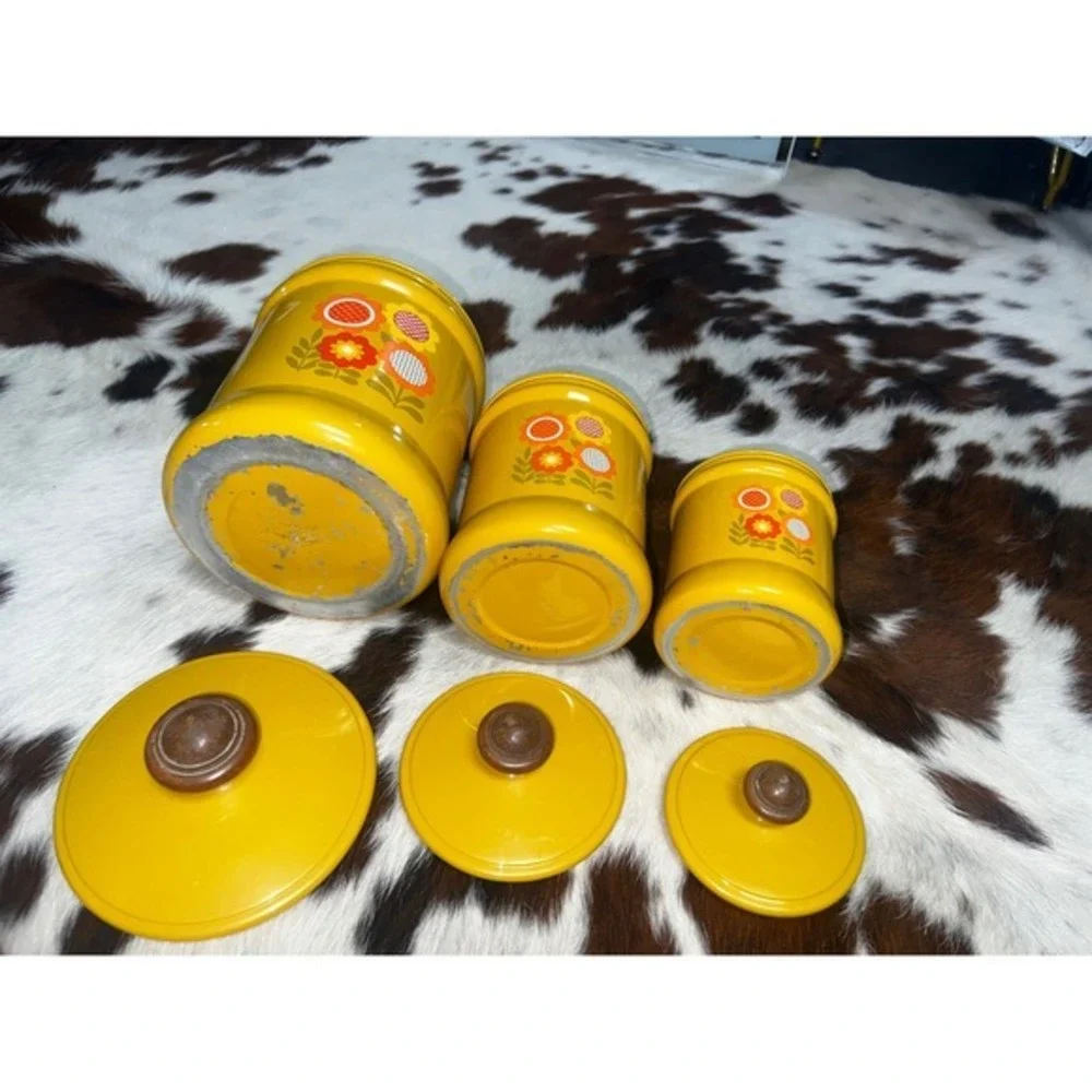 West Bend Vintage 70s Harvest Yellow Floral Aluminum Canister Set 3pc Wood Knobs